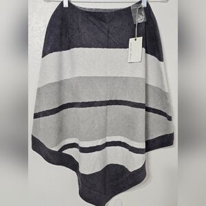 Barefoot Dreams CozyChic Ultra Lite Poncho – One Size